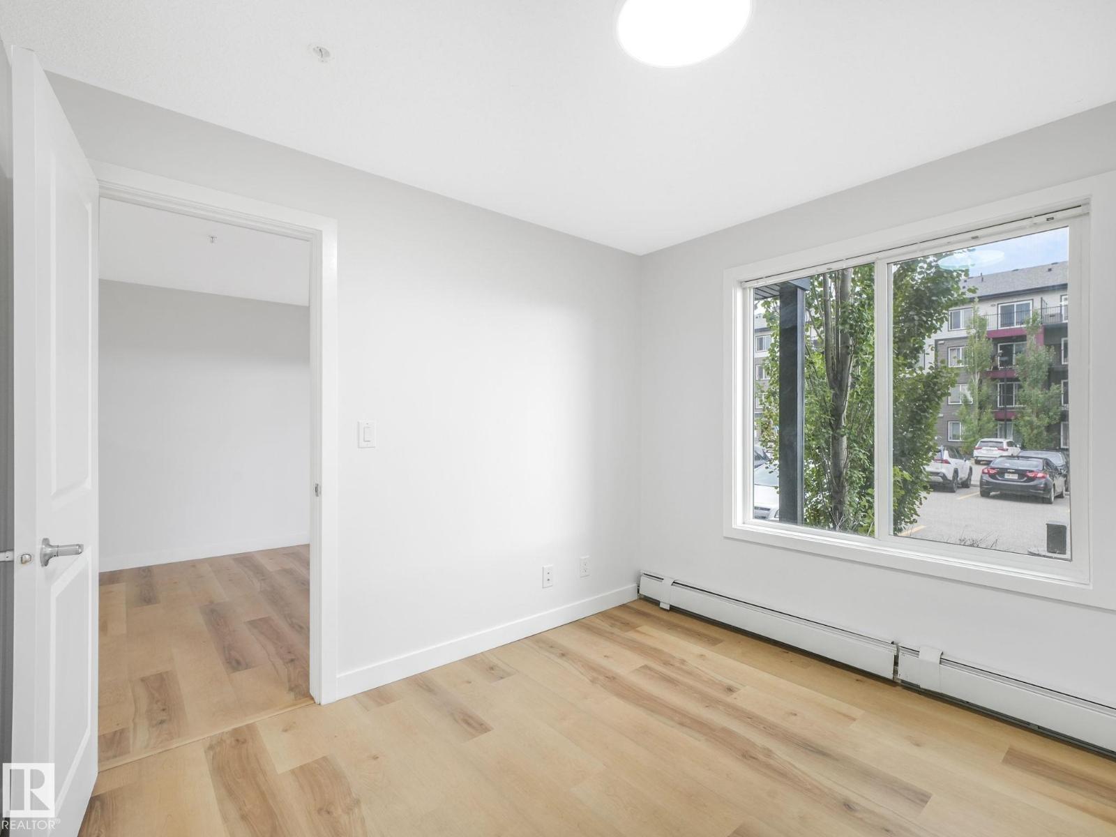 Photo 31 of 121 5515 7 Av Sw, Edmonton AB