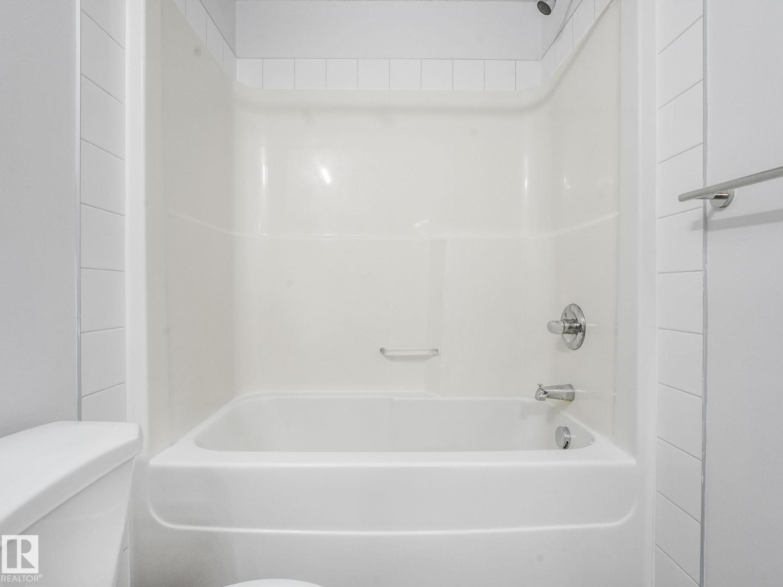 Photo 55 of 121 5515 7 Av Sw, Edmonton AB
