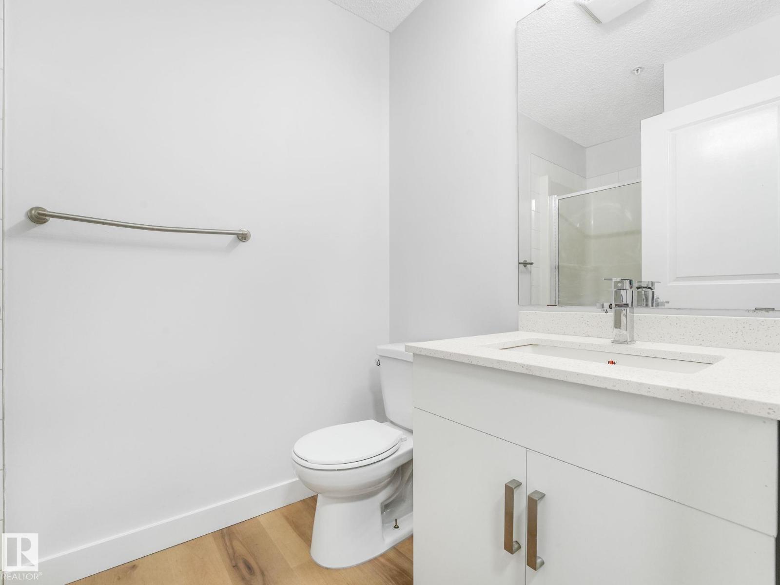 Photo 10 of 121 5515 7 Av Sw, Edmonton AB