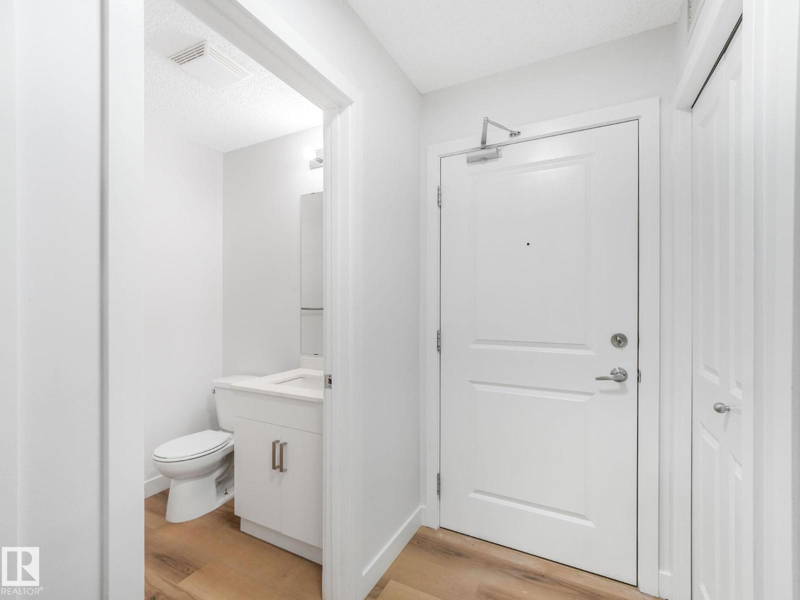 Photo 51 of 121 5515 7 Av Sw, Edmonton AB