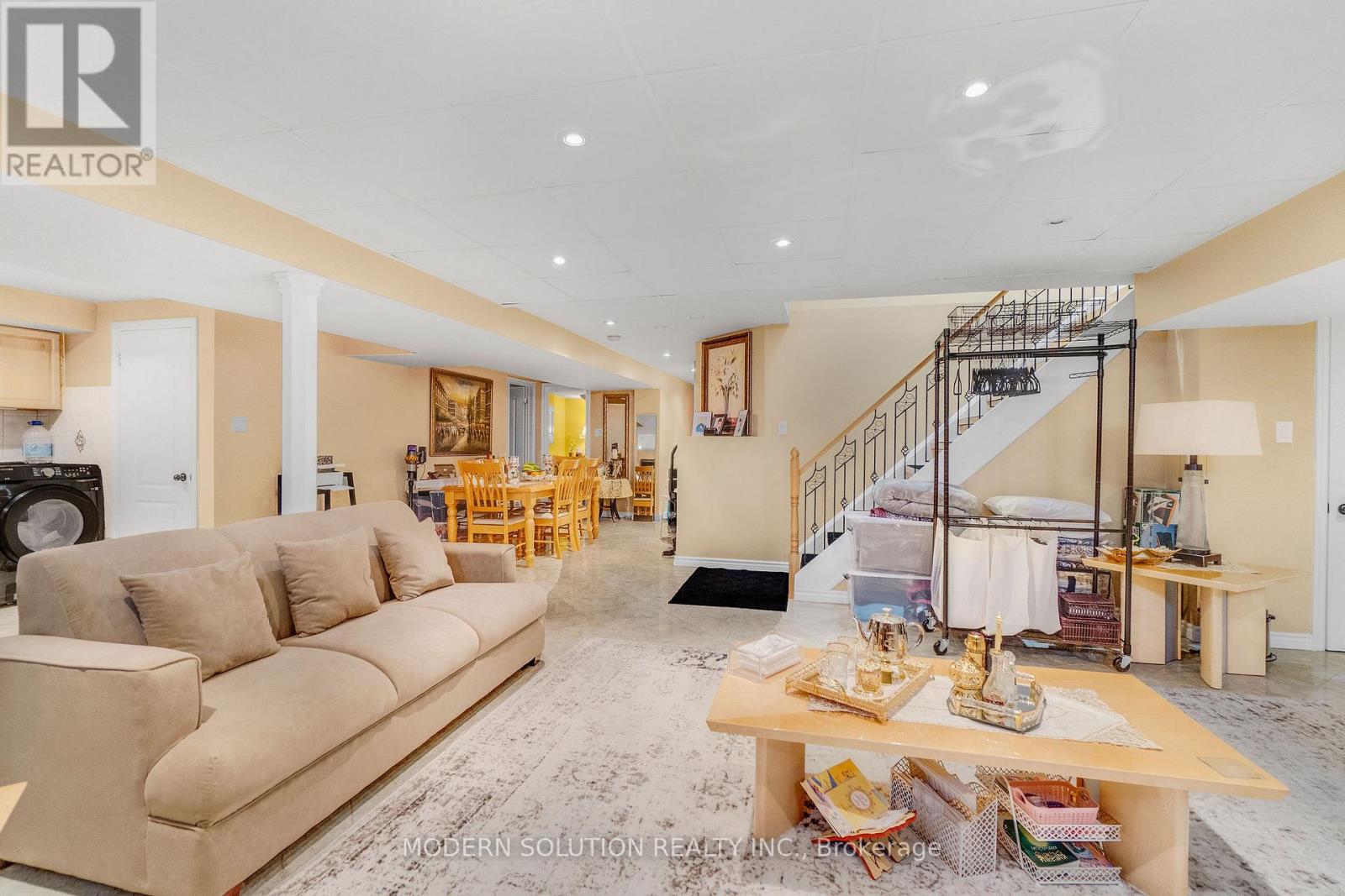 Photo 25 of 4982 Maxine Place, Mississauga ON