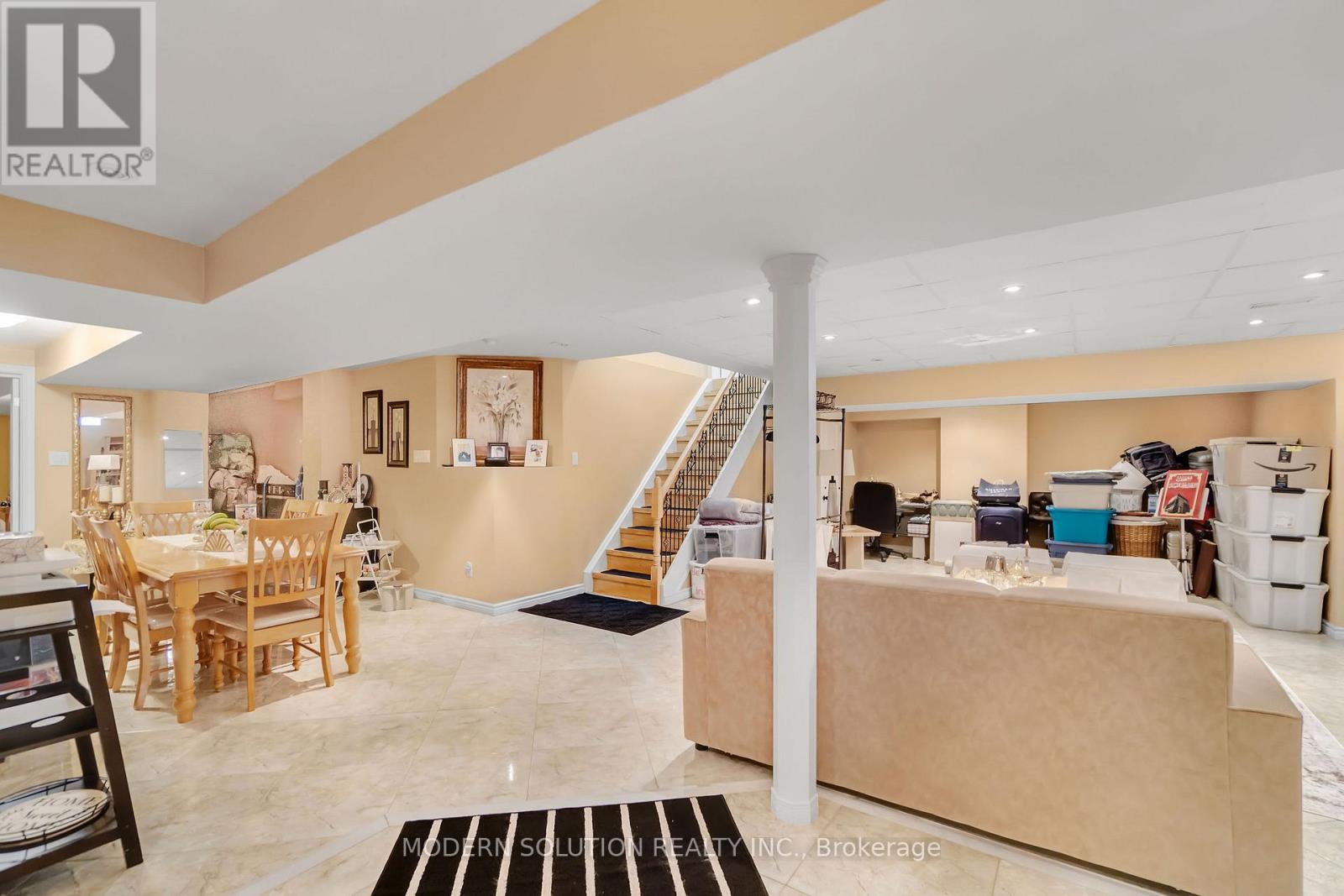 Photo 31 of 4982 Maxine Place, Mississauga ON