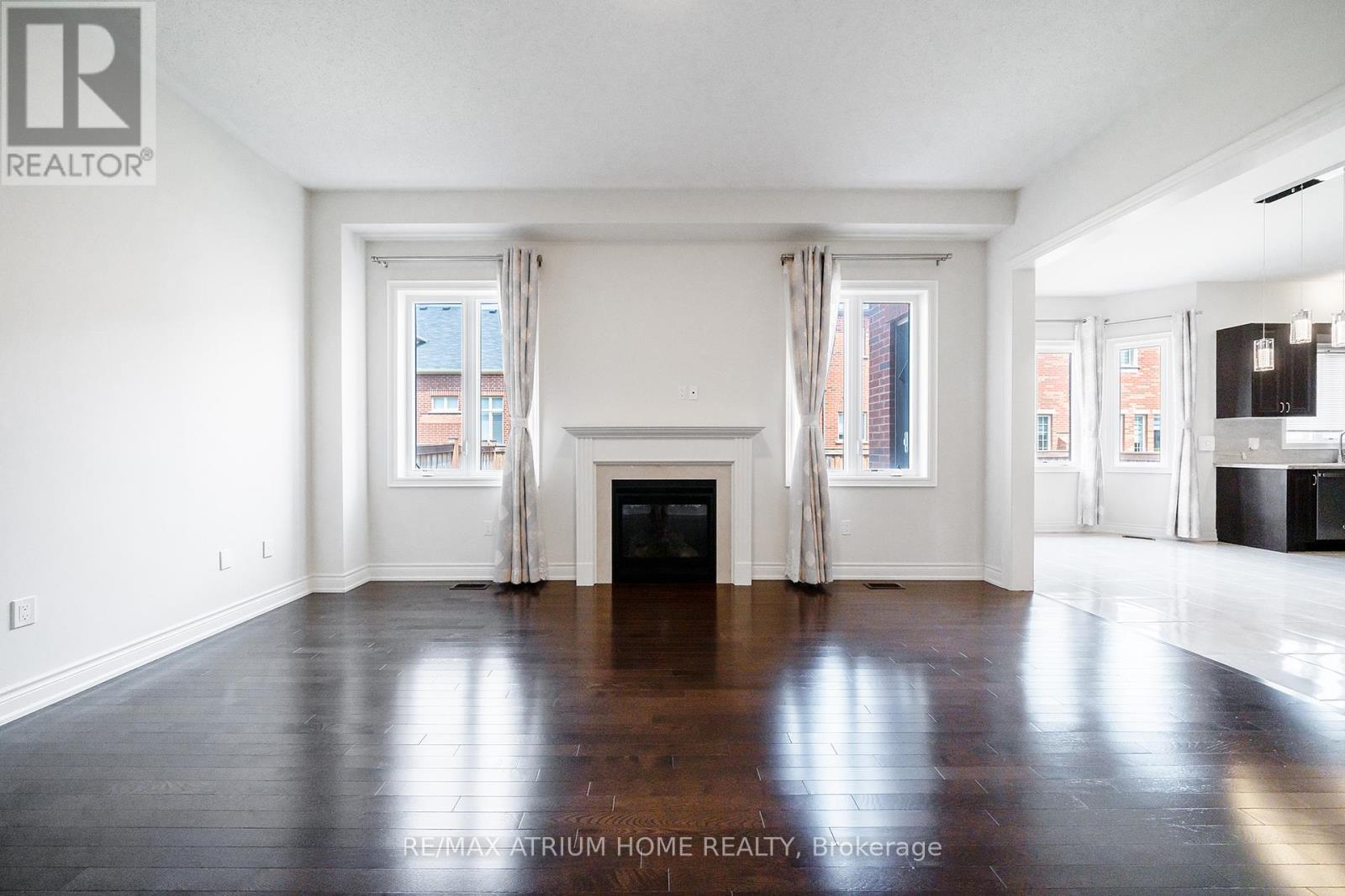 Photo 16 of 3320 Meadow Marsh Crescent, Oakville ON