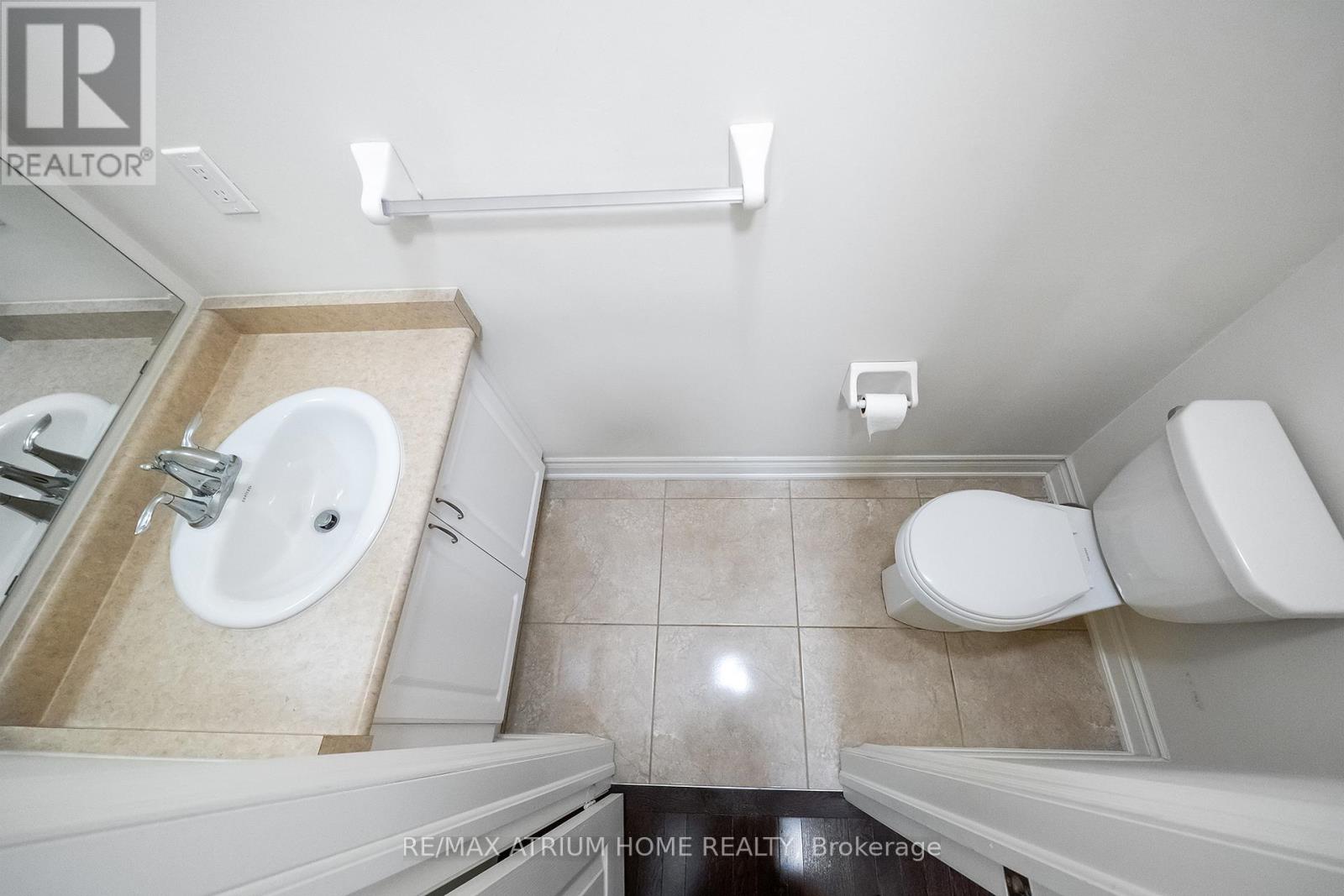 Photo 20 of 3320 Meadow Marsh Crescent, Oakville ON