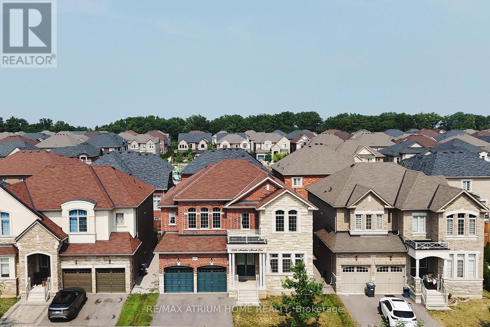 Photo 39 of 3320 Meadow Marsh Crescent, Oakville ON