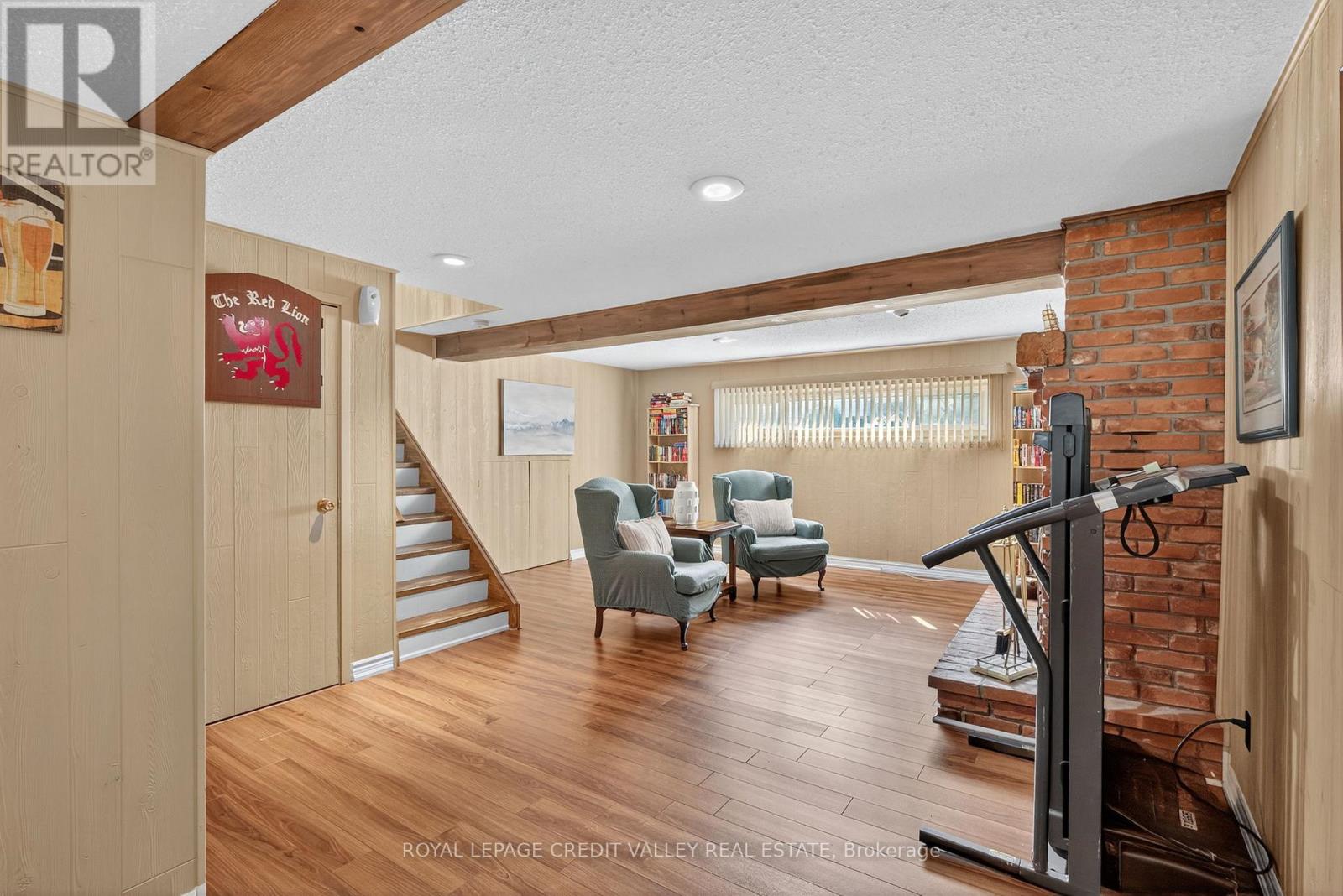 Photo 36 of 60 Gondola Crescent, Brampton ON