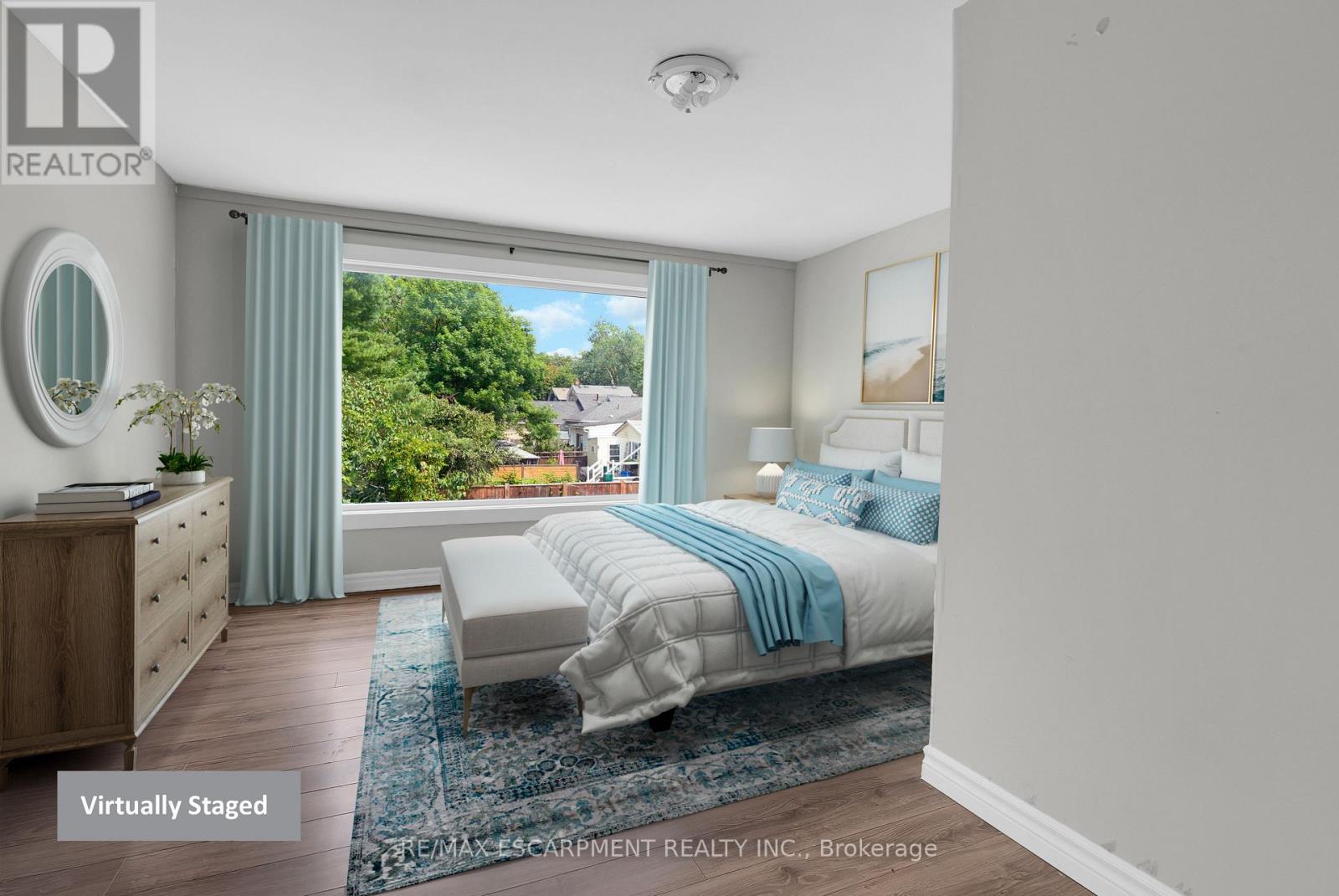 Photo 17 of 68 Henry Street, St Catharines ON