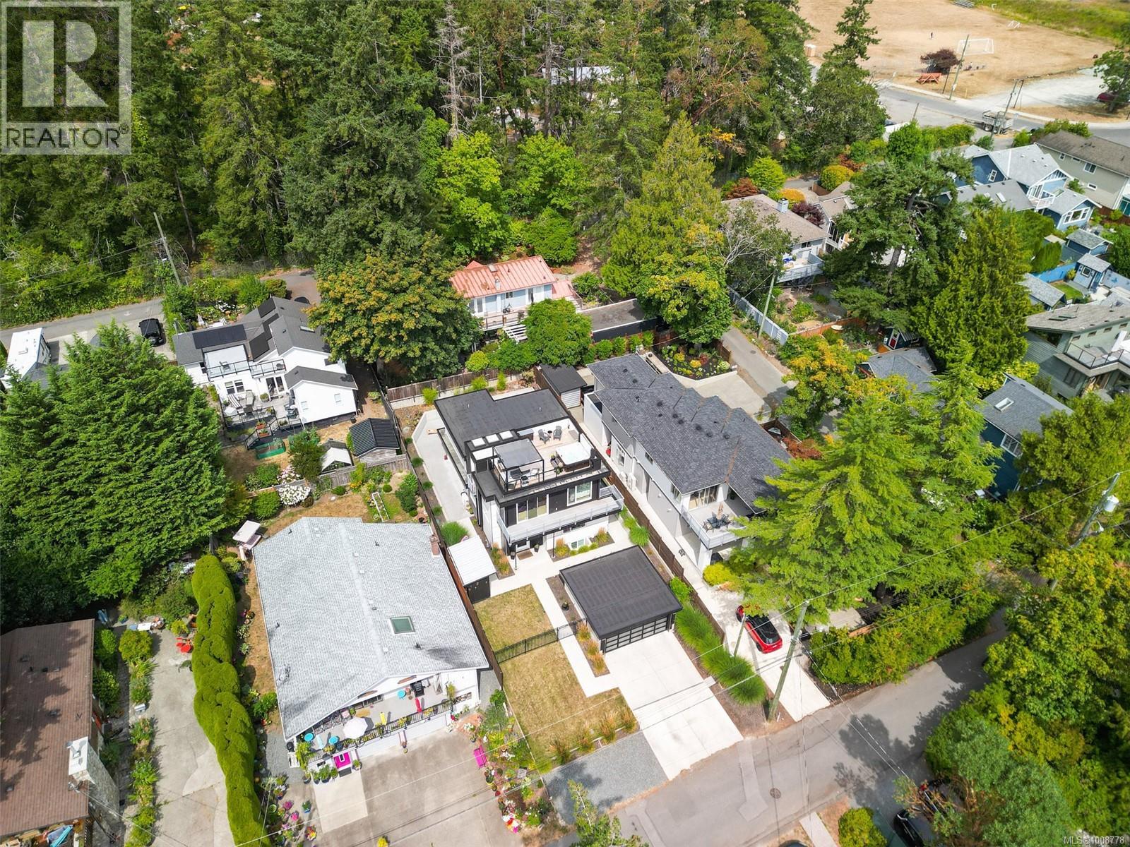 772 Harding Lane, Central Saanich