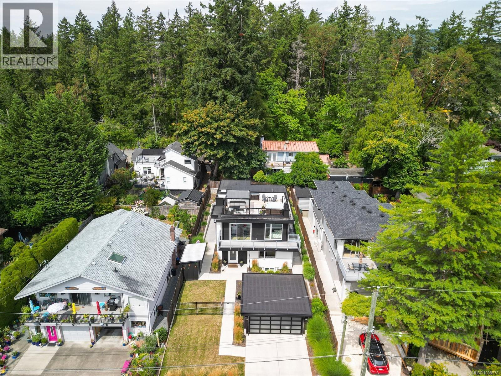 772 Harding Lane, Central Saanich