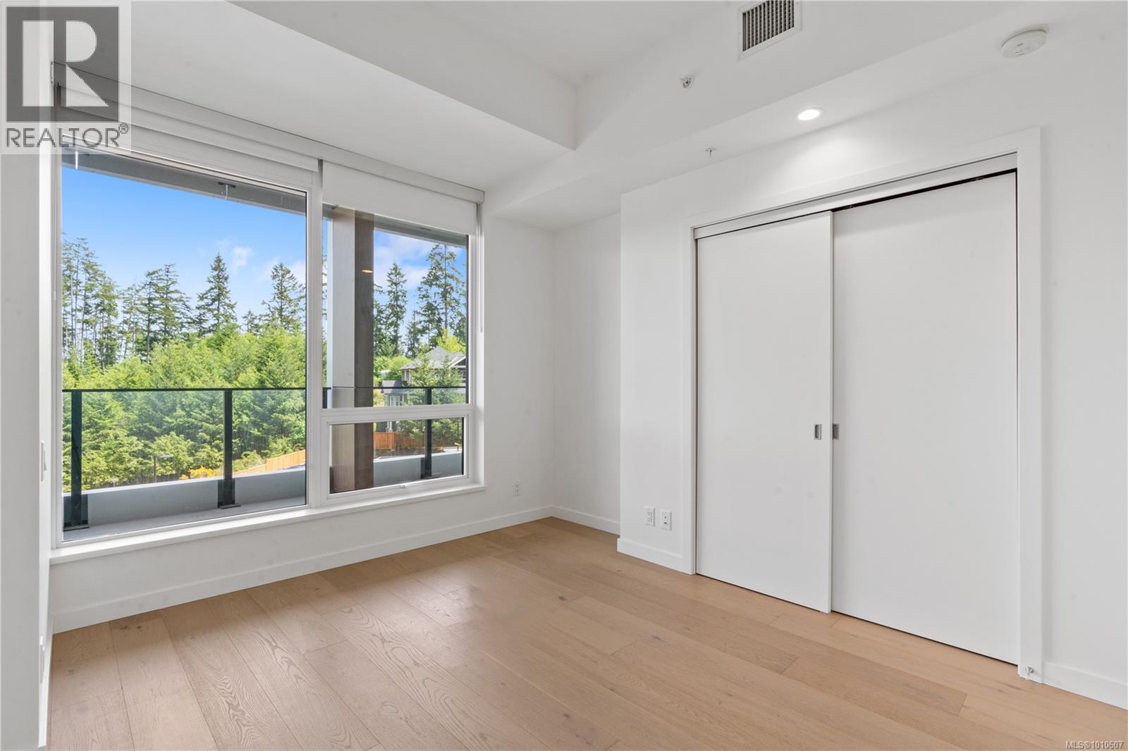 Photo 9 of 308 2000 Hannington Rd, Langford BC