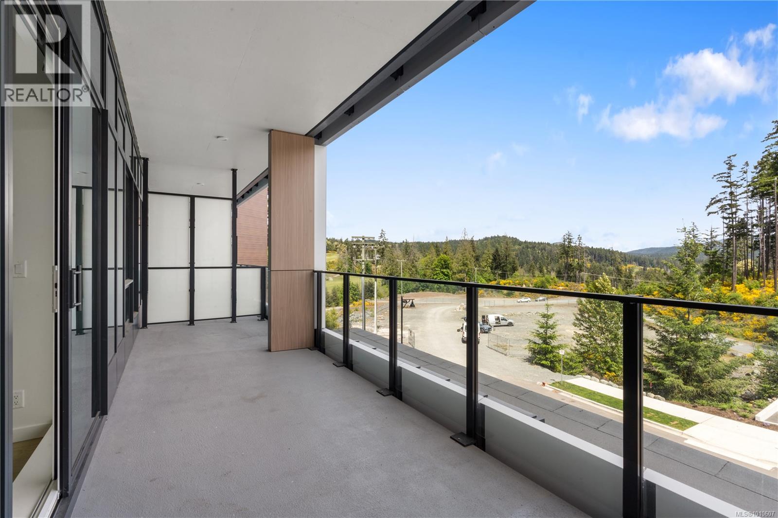 Photo 32 of 308 2000 Hannington Rd, Langford BC