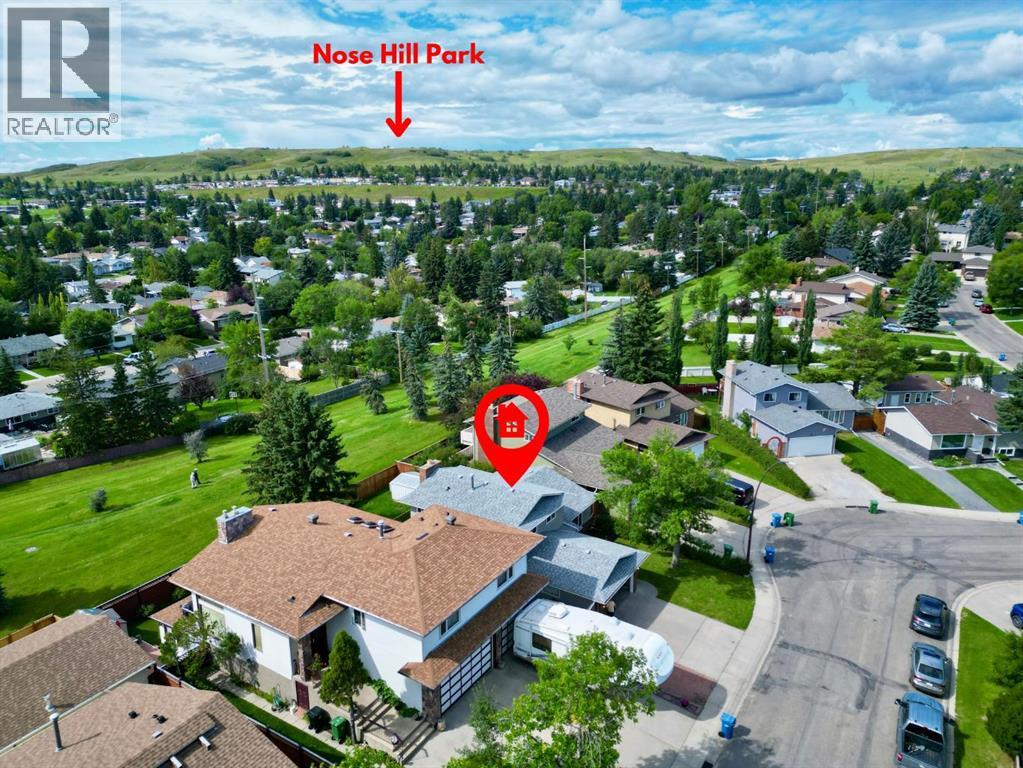 Single Family House for Sale in  Berkley Place NW Beddington Heights Calgary 