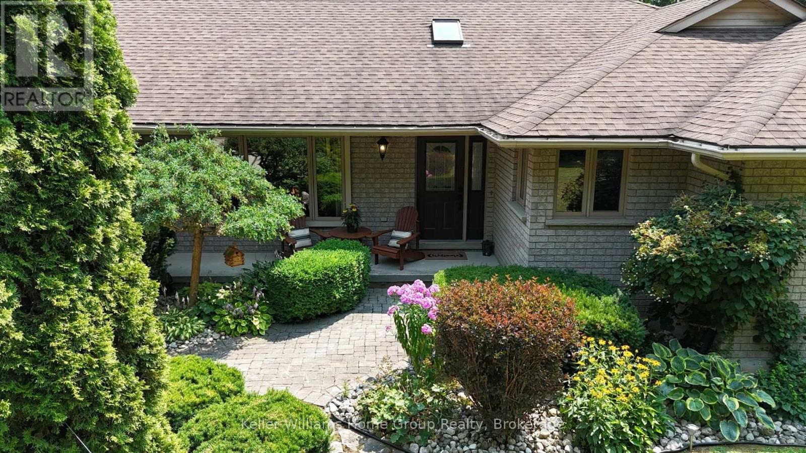 Photo 4 of 25 Riverview Drive, Centre Wellington ON