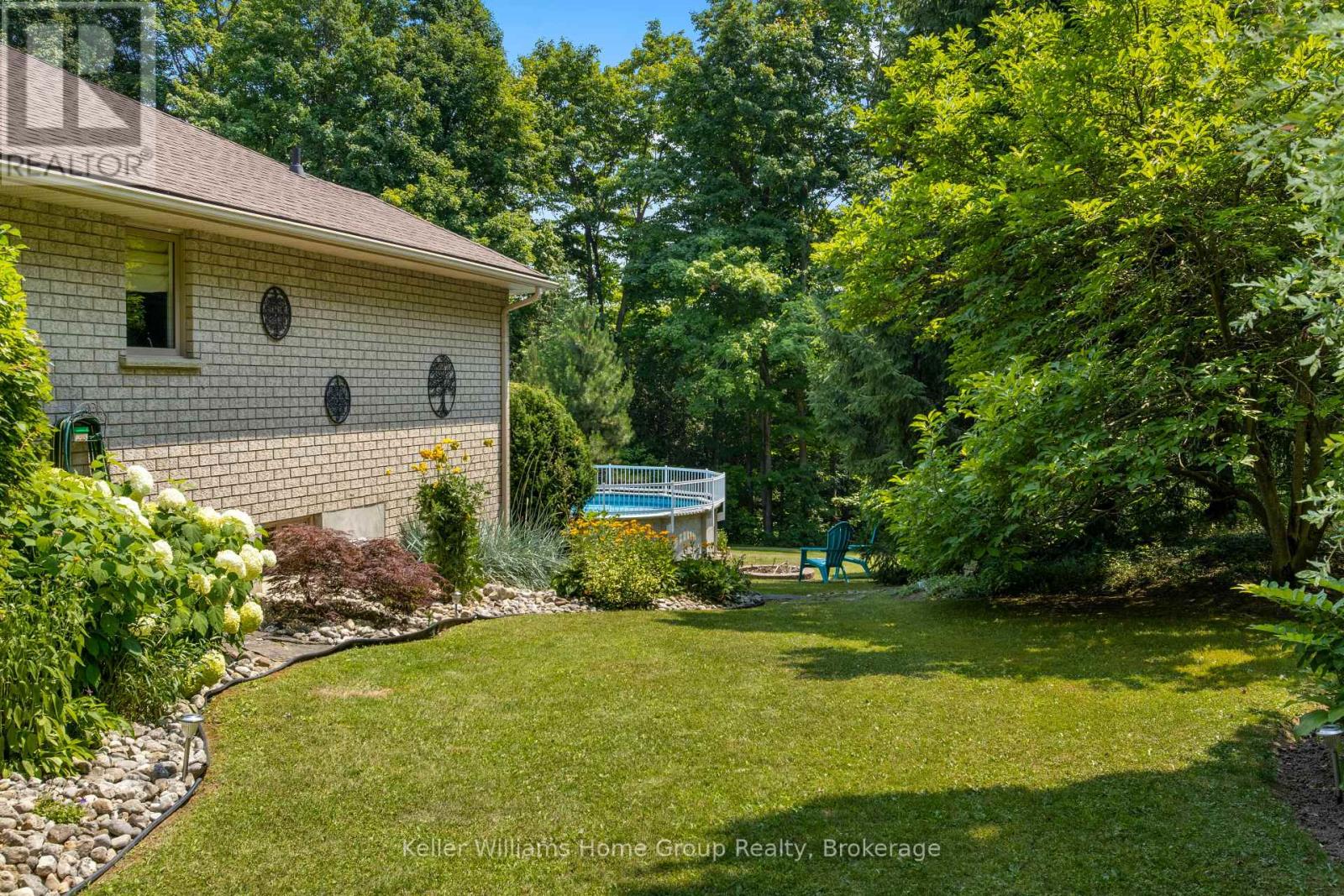 Photo 39 of 25 Riverview Drive, Centre Wellington ON
