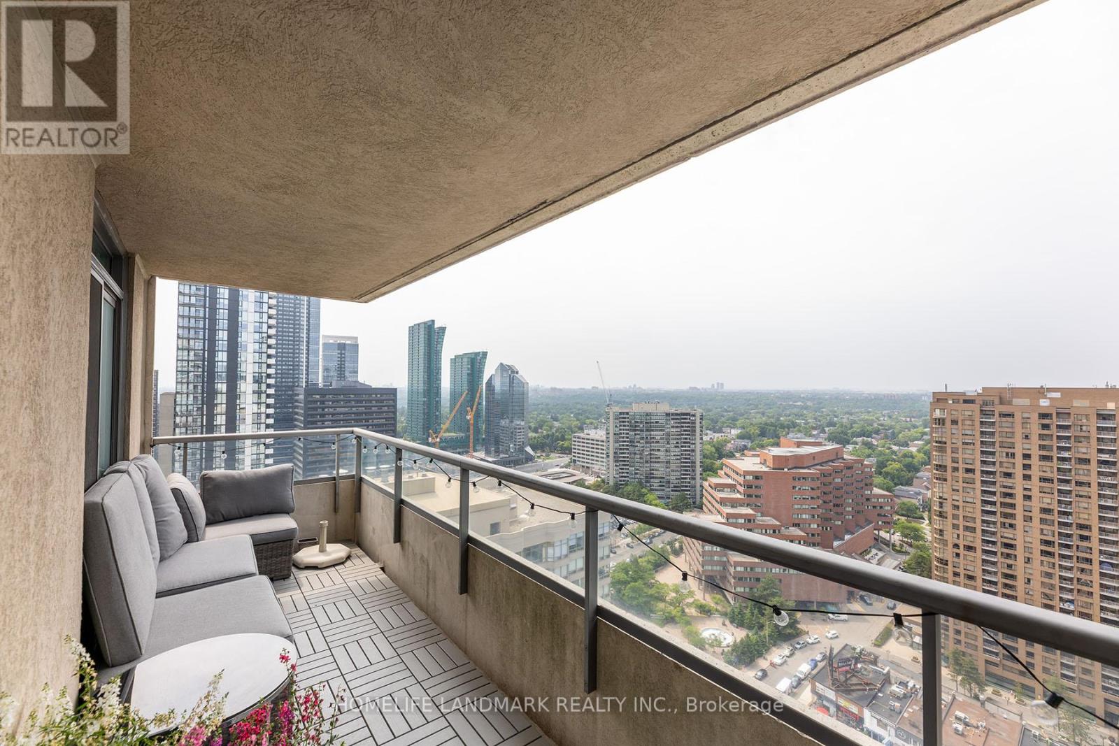 Photo 24 of 3510 18 Spring Garden Avenue, Toronto ON