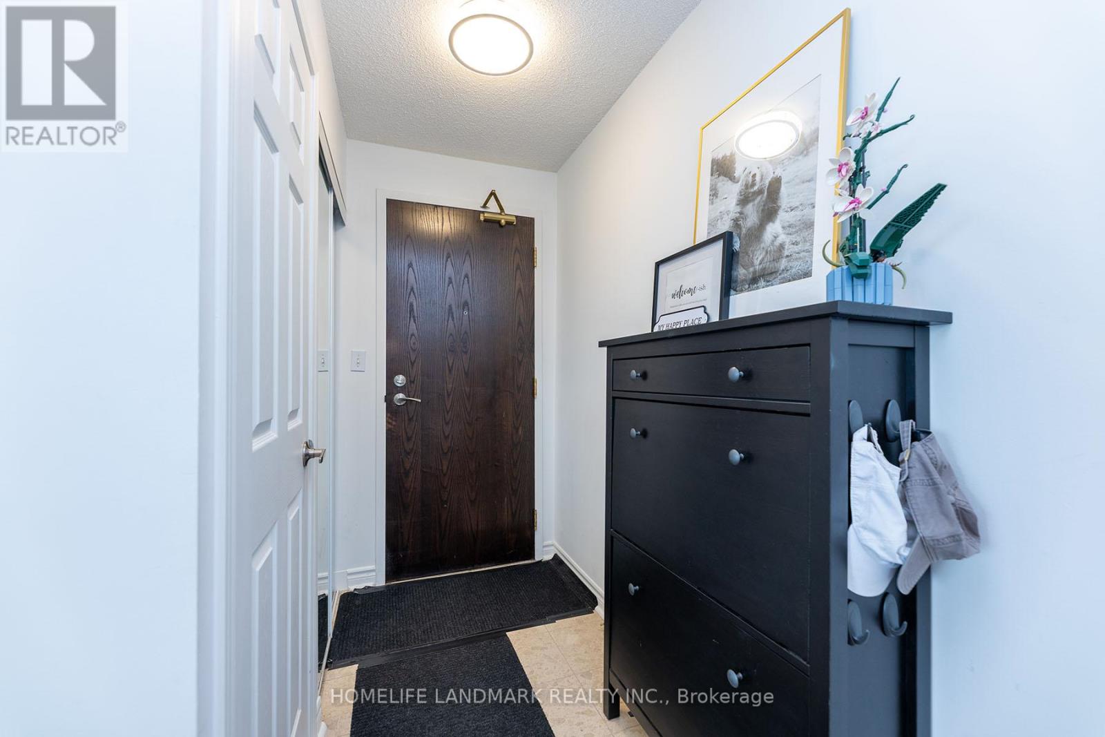 Photo 32 of 3510 18 Spring Garden Avenue, Toronto ON