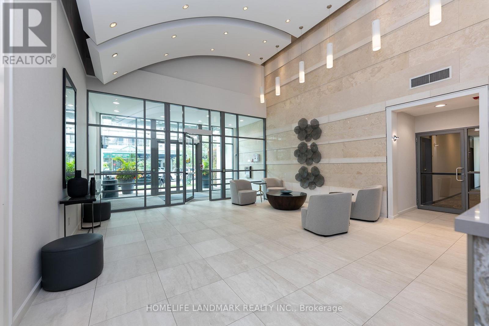 Photo 35 of 3510 18 Spring Garden Avenue, Toronto ON