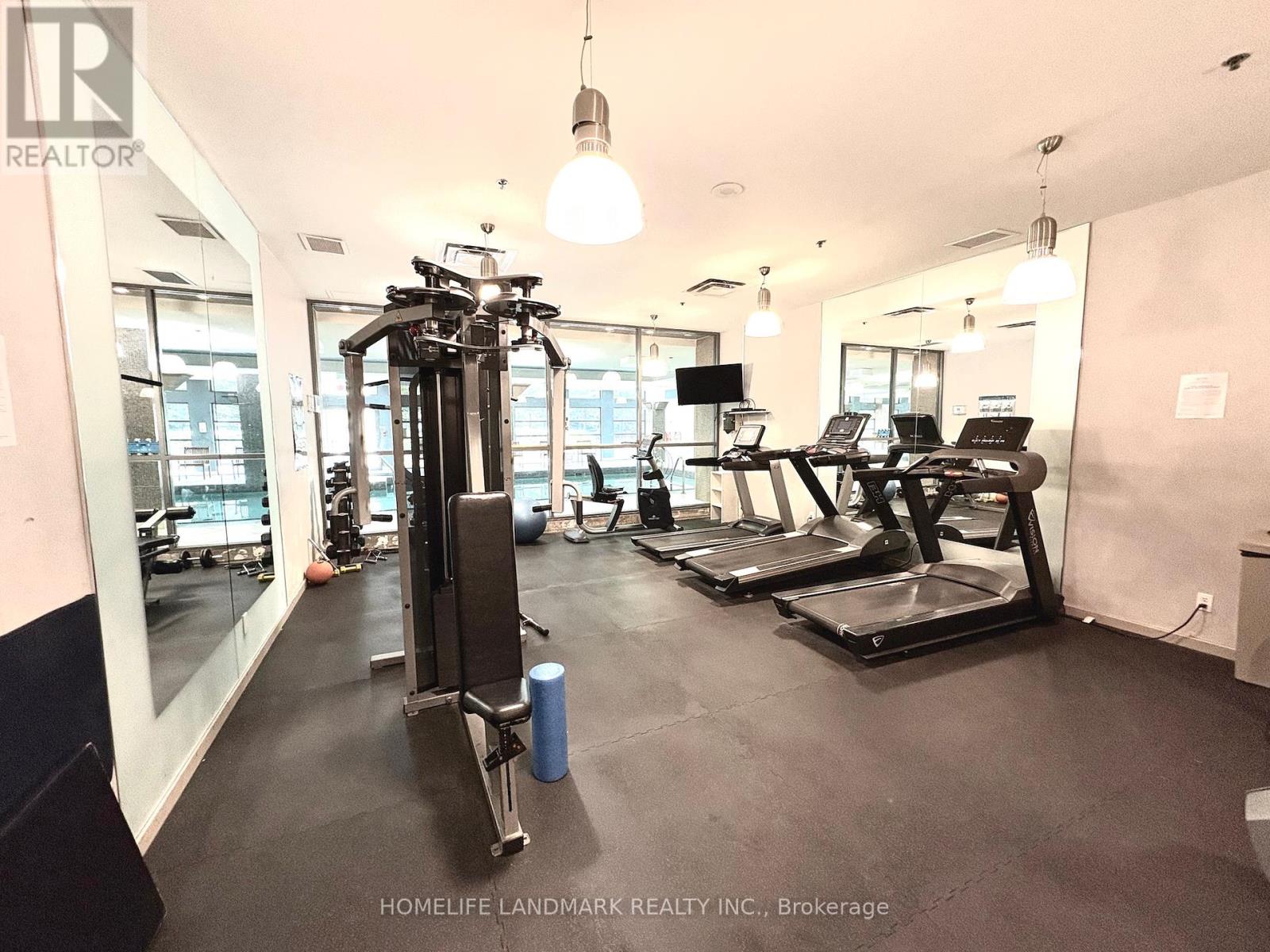 Photo 38 of 3510 18 Spring Garden Avenue, Toronto ON