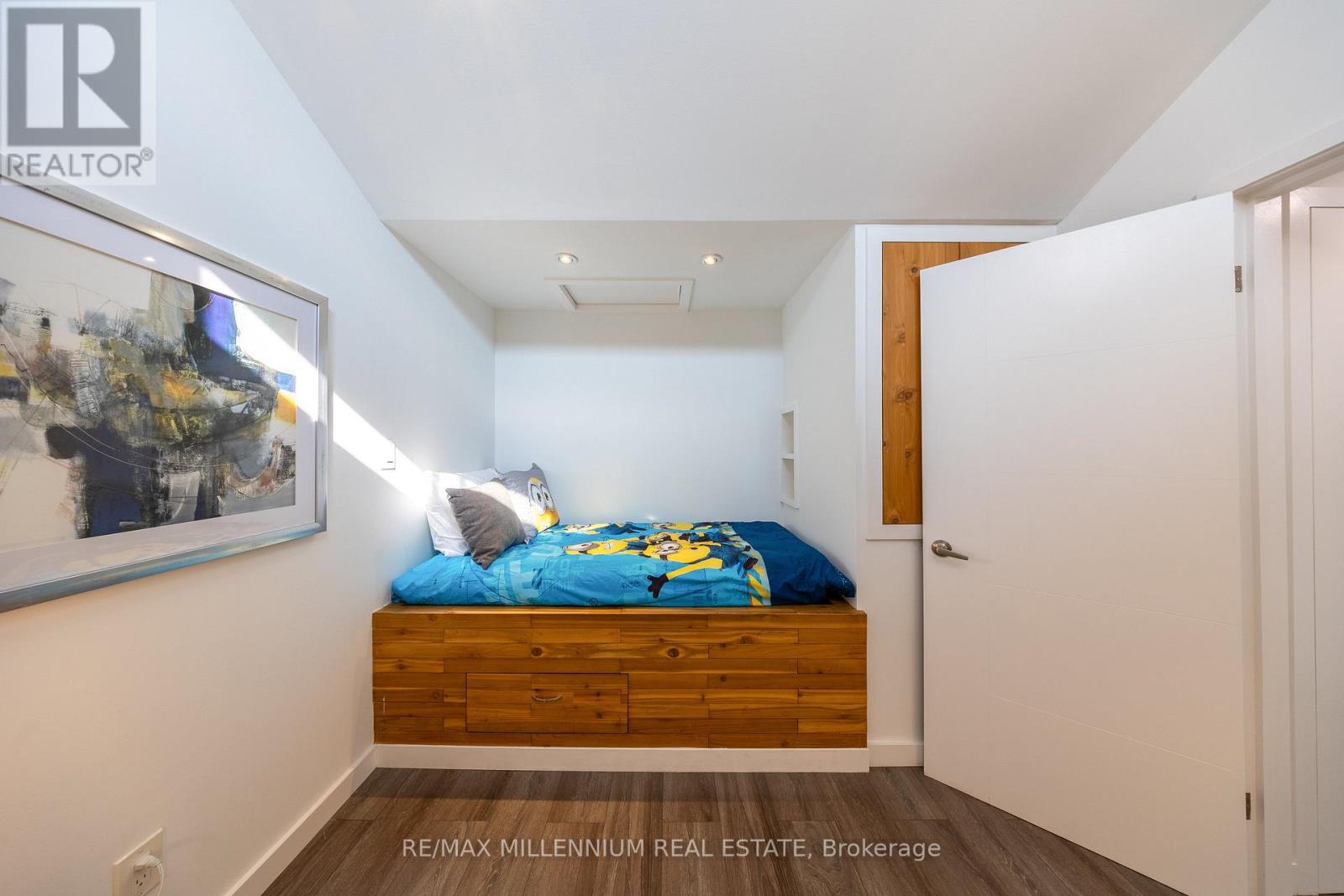 Photo 19 of 151 120 Nonquon Road, Oshawa ON