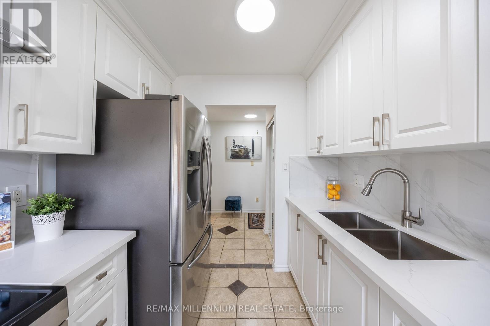 Photo 7 of 151 120 Nonquon Road, Oshawa ON