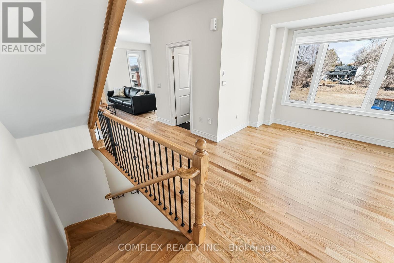 Photo 13 of 2832 Tippett Mews, Pickering ON