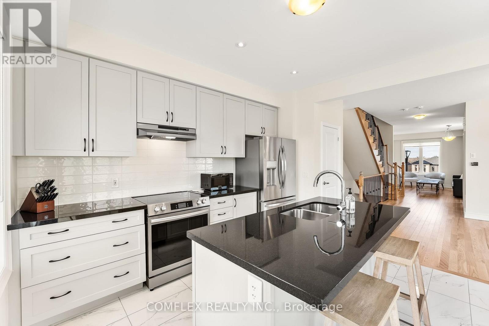 Photo 23 of 2832 Tippett Mews, Pickering ON