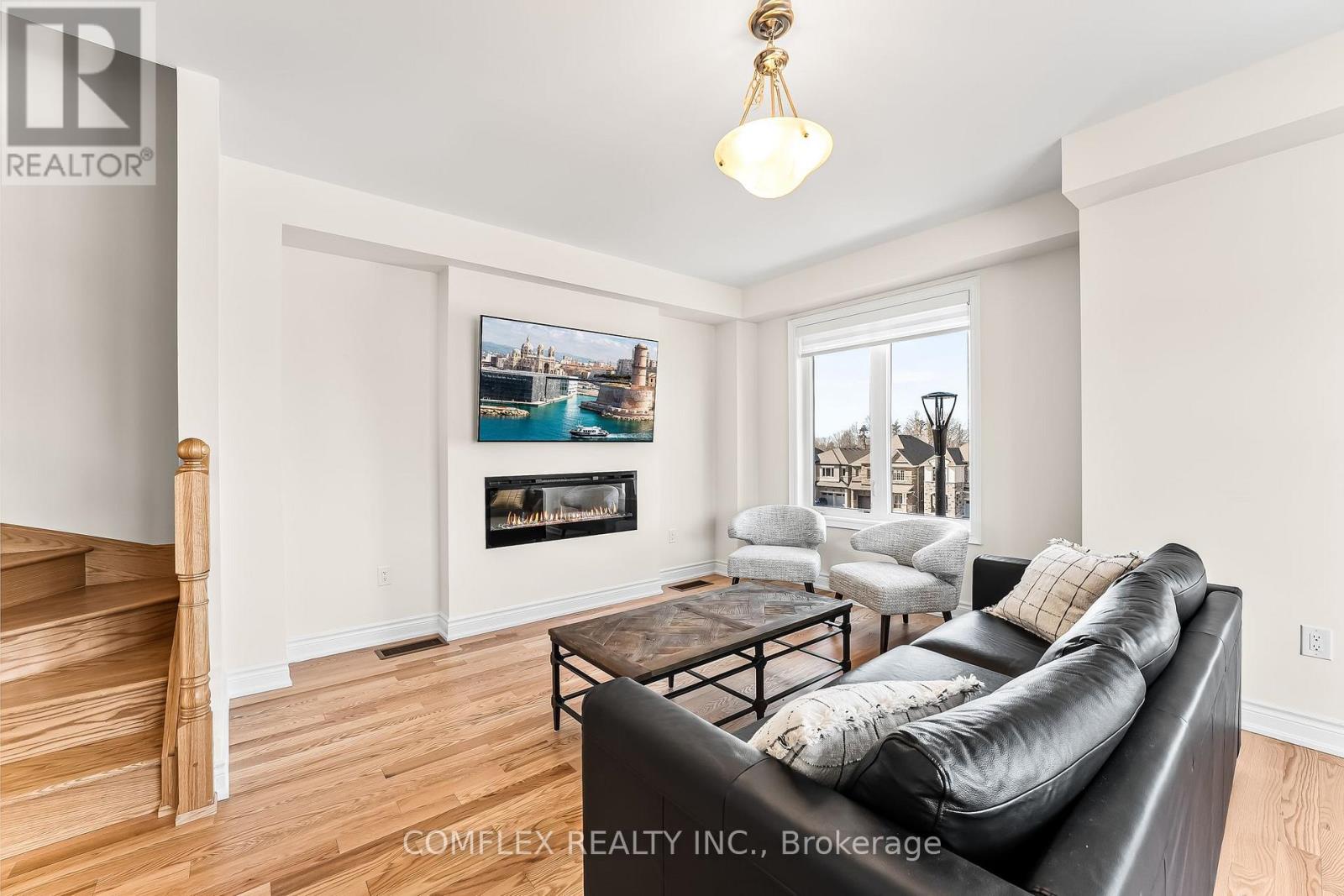 Photo 26 of 2832 Tippett Mews, Pickering ON