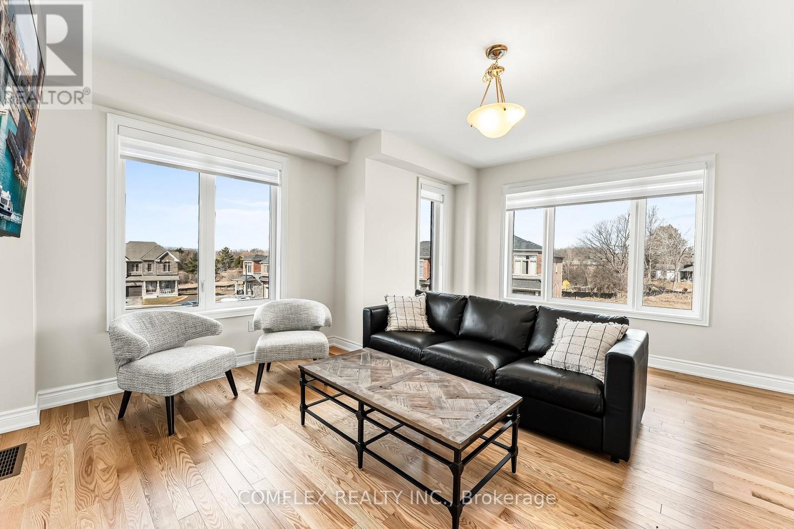Photo 16 of 2832 Tippett Mews, Pickering ON