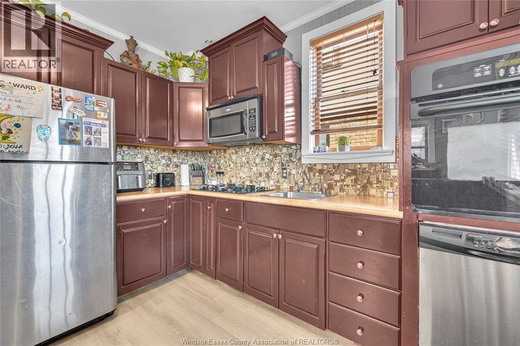 Photo 6 of 1494 Pierre, Windsor ON