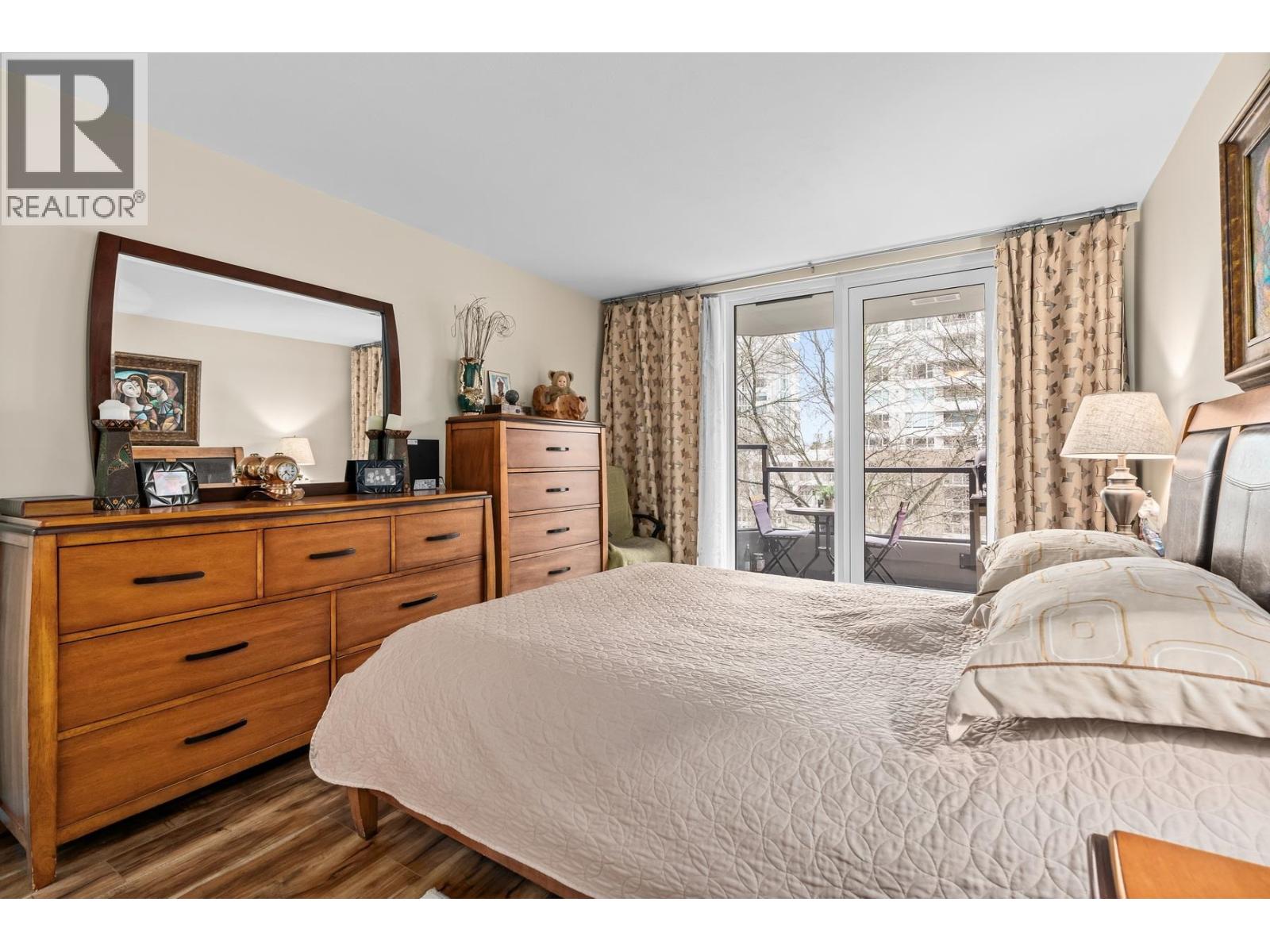 Photo 2 of 303 1488 Hornby Street, Vancouver BC