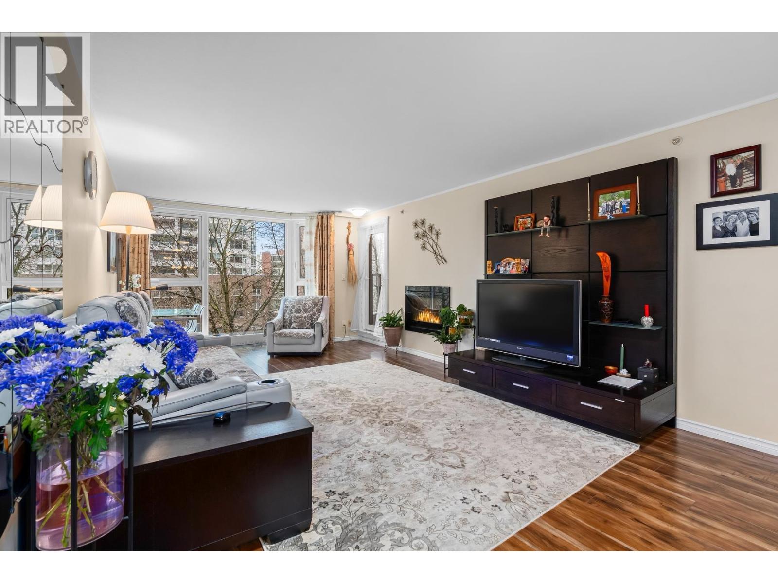 Photo 33 of 303 1488 Hornby Street, Vancouver BC