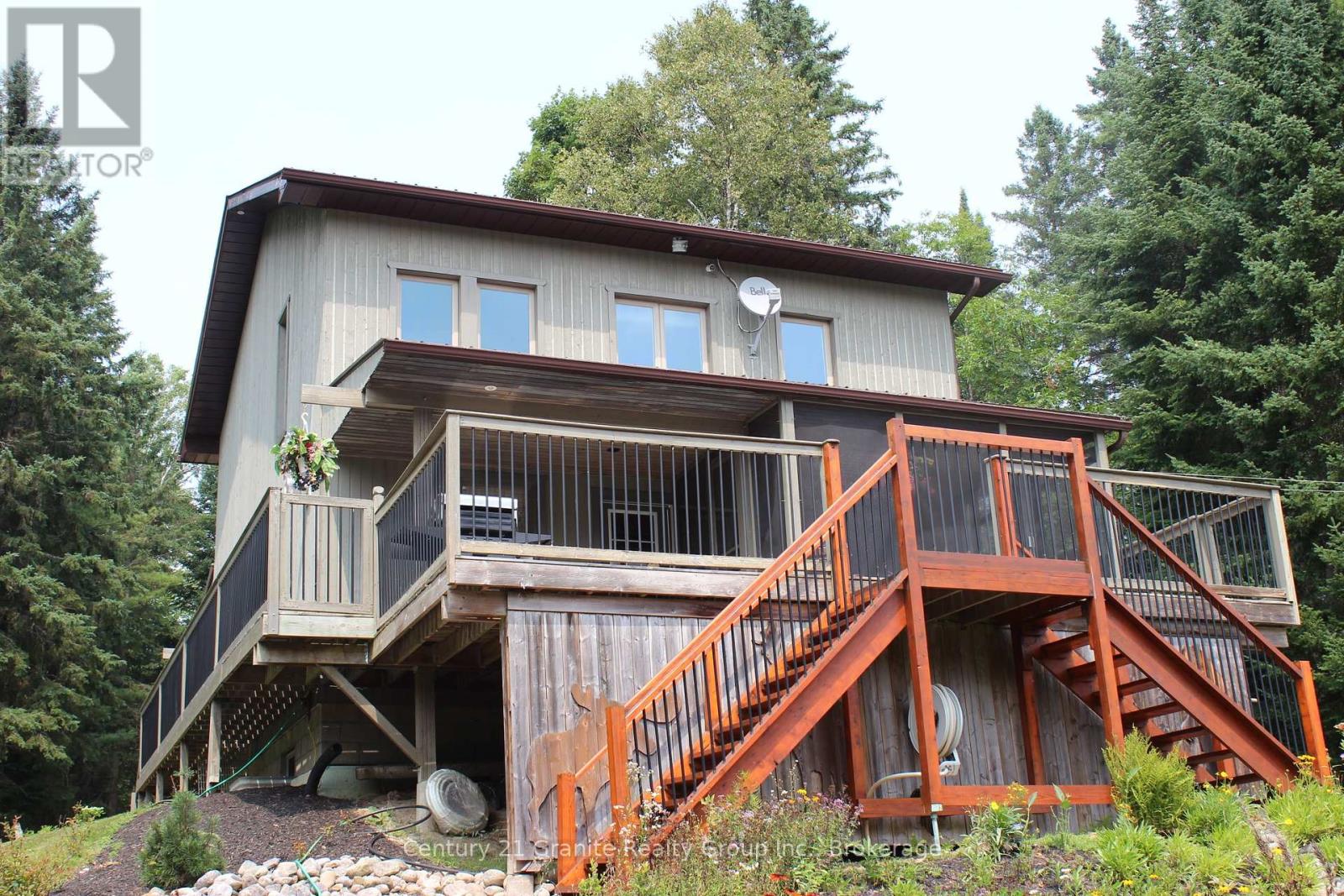 Photo 19 of 1082 Green Lake Road, Algonquin Highlands ON