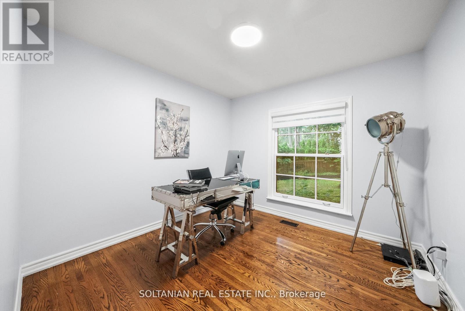 Photo 24 of 24 Laureleaf Road, Markham ON