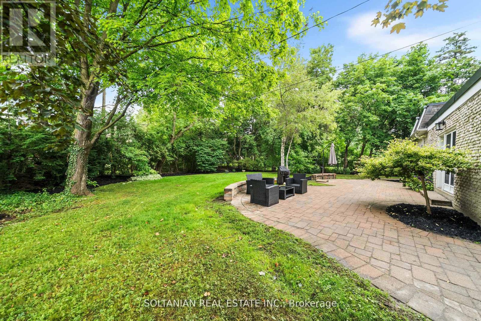 Photo 47 of 24 Laureleaf Road, Markham ON