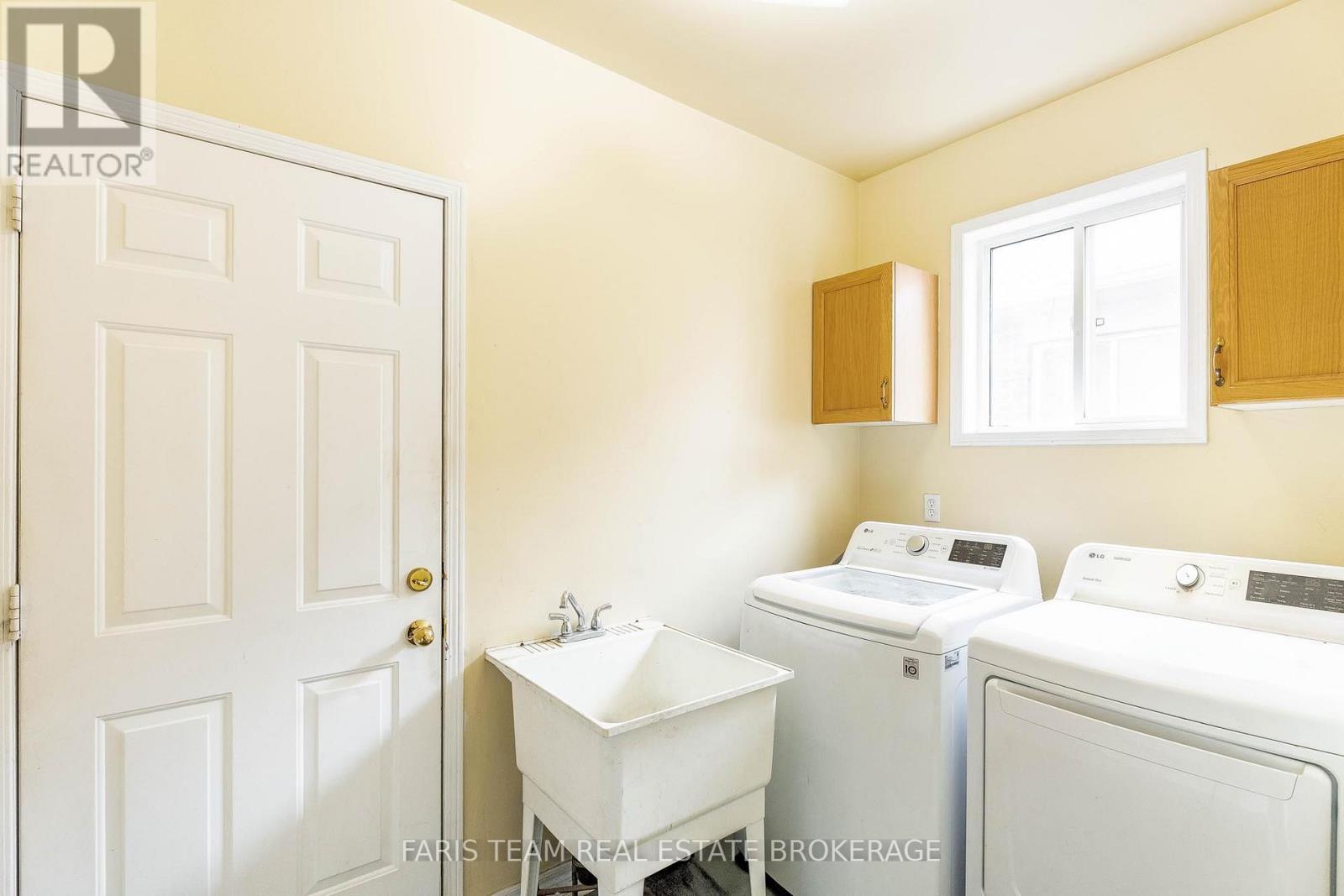 Photo 29 of 306 Tupper Boulevard, New Tecumseth ON