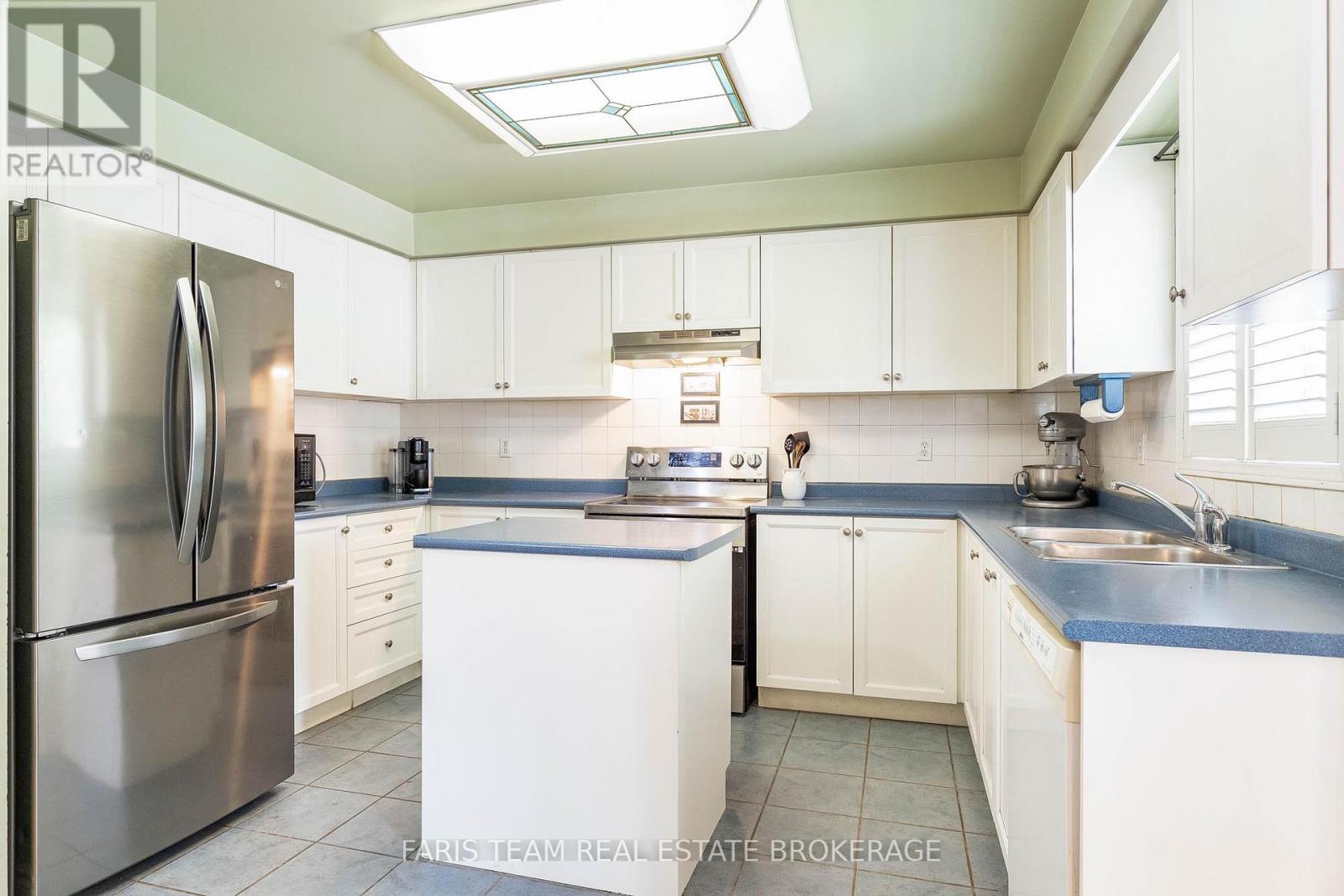 Photo 31 of 306 Tupper Boulevard, New Tecumseth ON