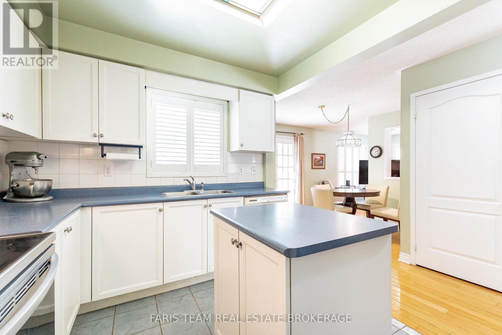 Photo 22 of 306 Tupper Boulevard, New Tecumseth ON