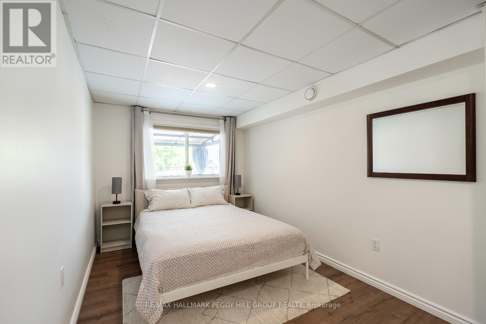 Photo 14 of 12 Cuthbert Street, Barrie ON