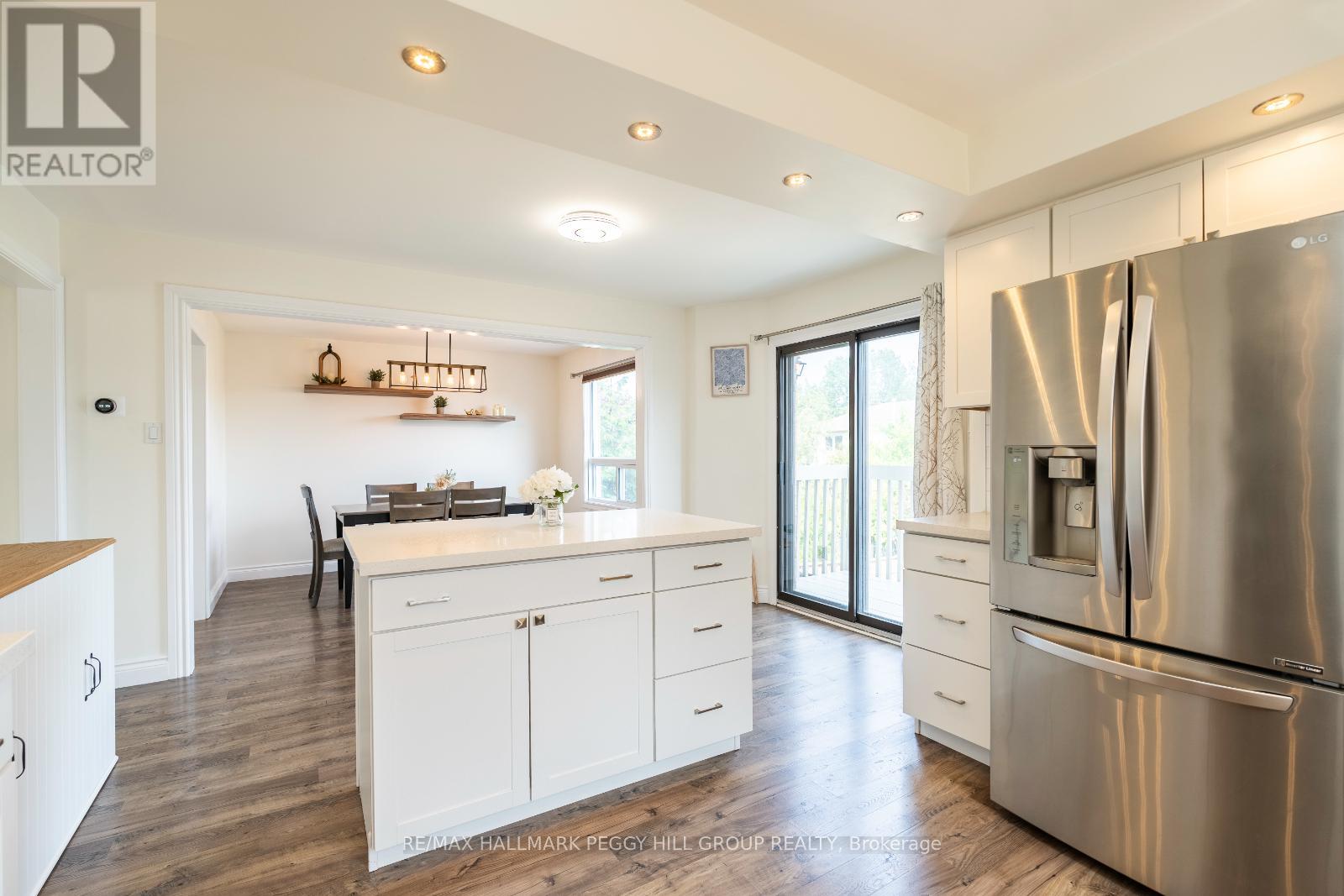 Photo 3 of 12 Cuthbert Street, Barrie ON