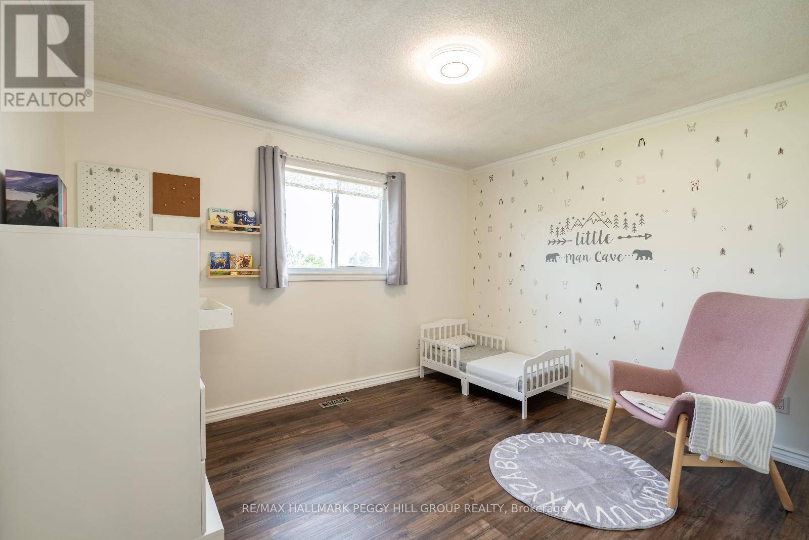 Photo 9 of 12 Cuthbert Street, Barrie ON
