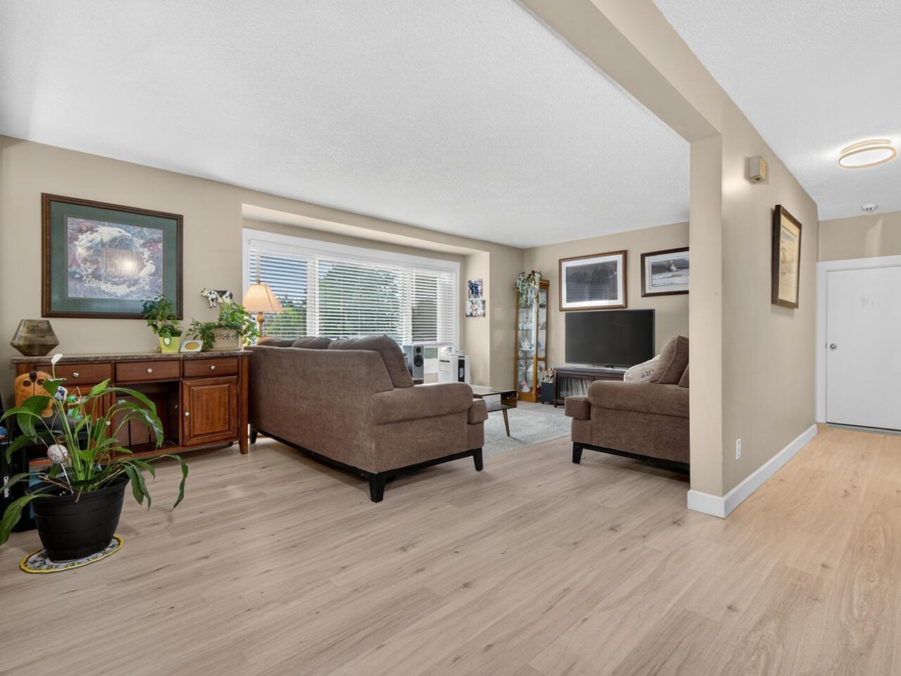 Photo 9 of 32325 Ptarmigan Drive, Mission BC