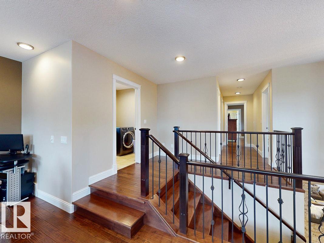 Photo 8 of 10617 174 A Av Nw, Edmonton AB