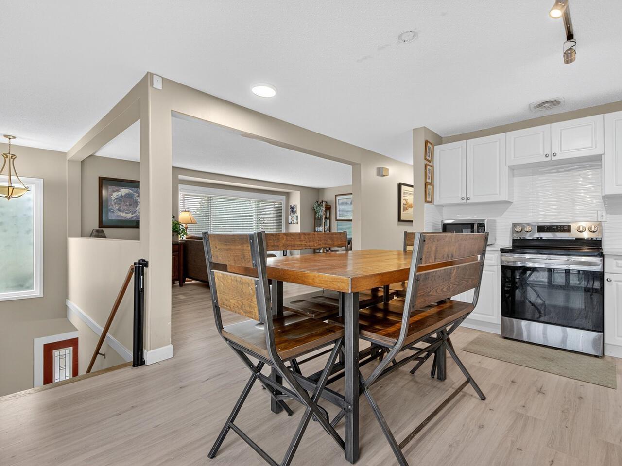 Photo 4 of 32325 Ptarmigan Drive, Mission BC