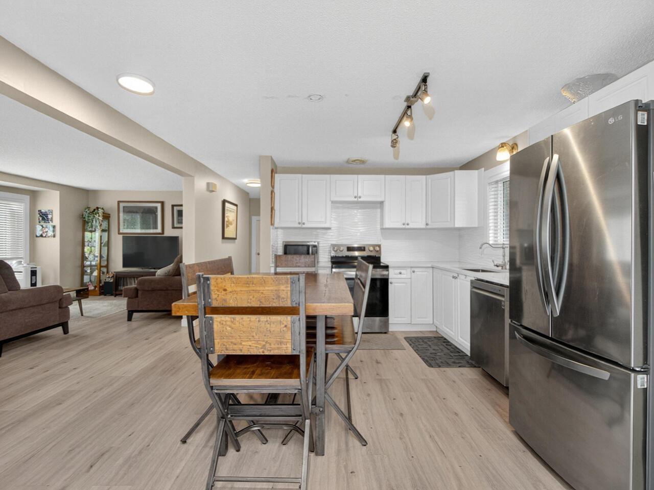 Photo 6 of 32325 Ptarmigan Drive, Mission BC