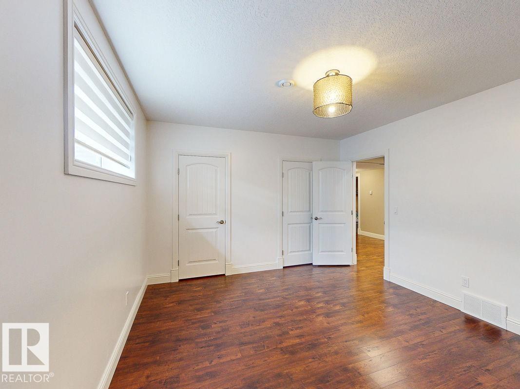 Photo 34 of 10617 174 A Av Nw, Edmonton AB