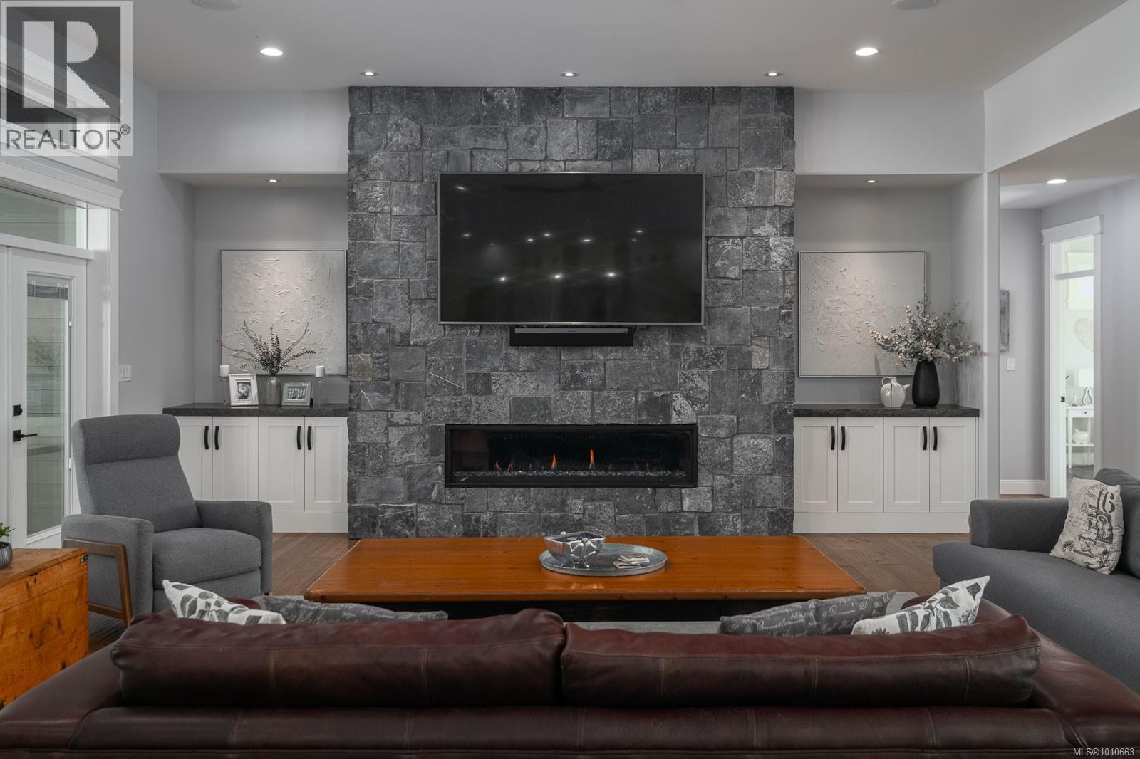 6181 Chase Dr, Port Alberni