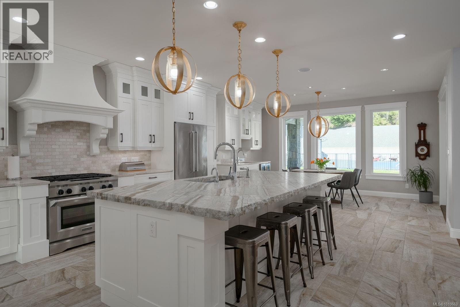 6181 Chase Dr, Port Alberni