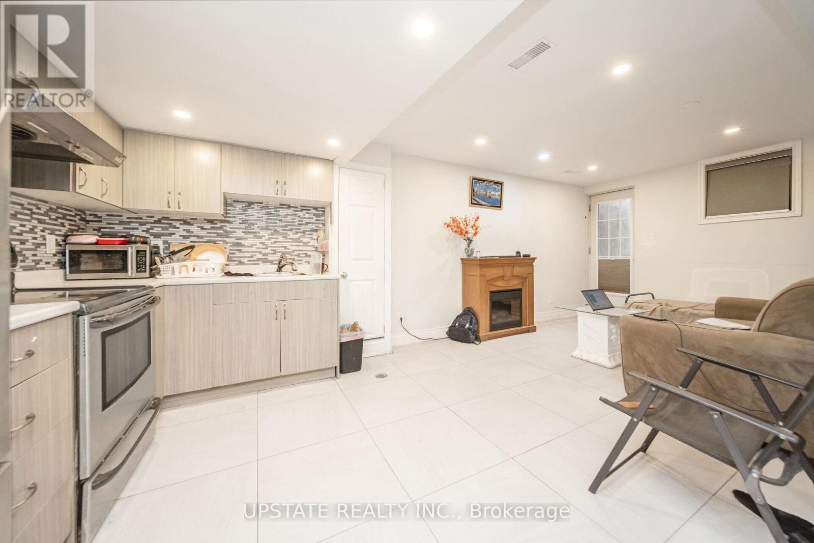 Photo 11 of 12 Bramfield Street, Brampton ON