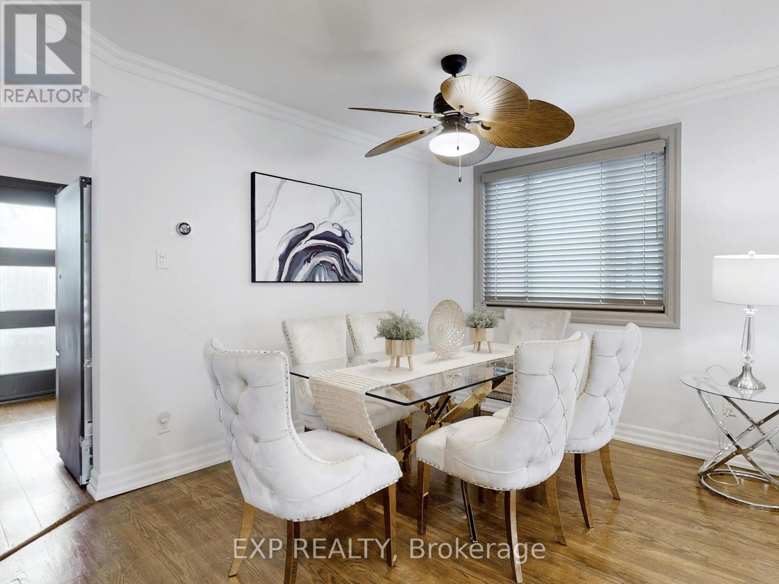Photo 10 of 5 Lockton Crescent, Brampton ON