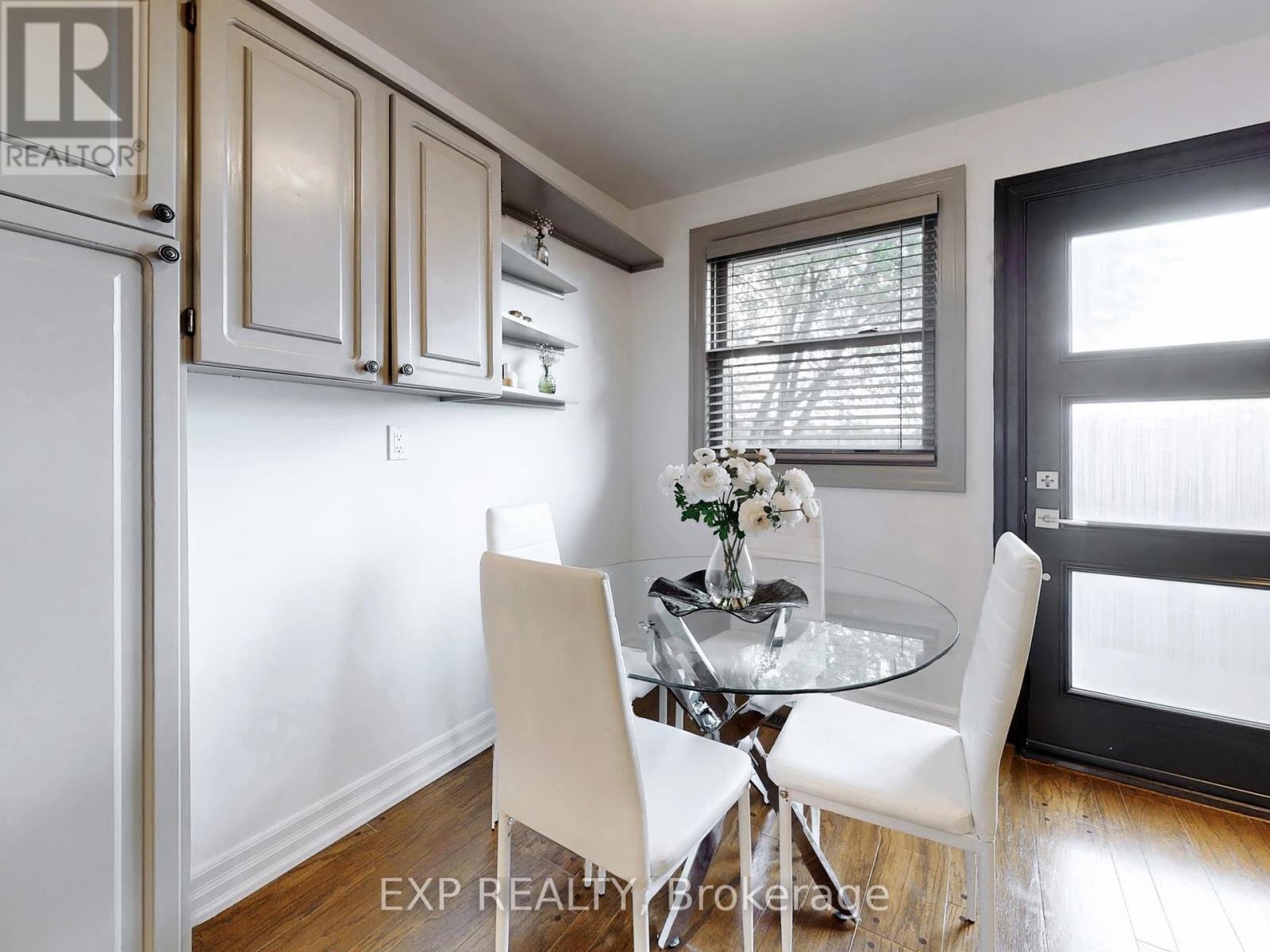 Photo 18 of 5 Lockton Crescent, Brampton ON